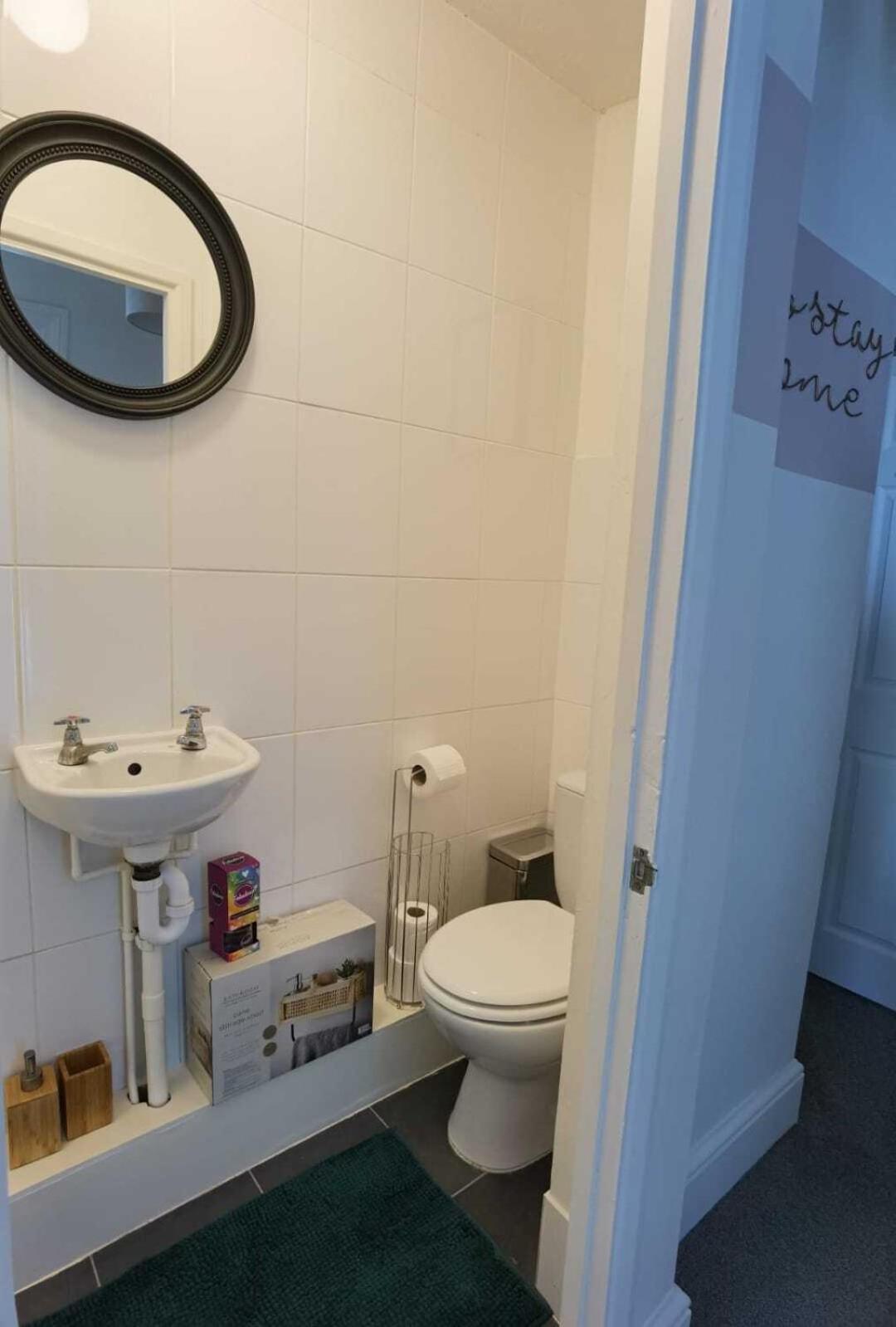 Raleigh Ff&Tf - 1 Bed Georgian Flat In The Centre Of Exeter, Free Parking With Wifi Apartment Room photo